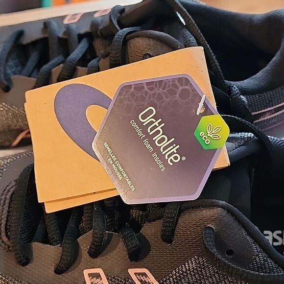 Women's Gel Excite 9 size 11 NWT - Picture 3 of 9